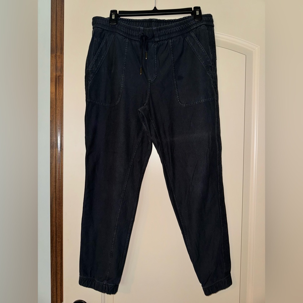 Athleta Black Farallon Jogger Pants size 8